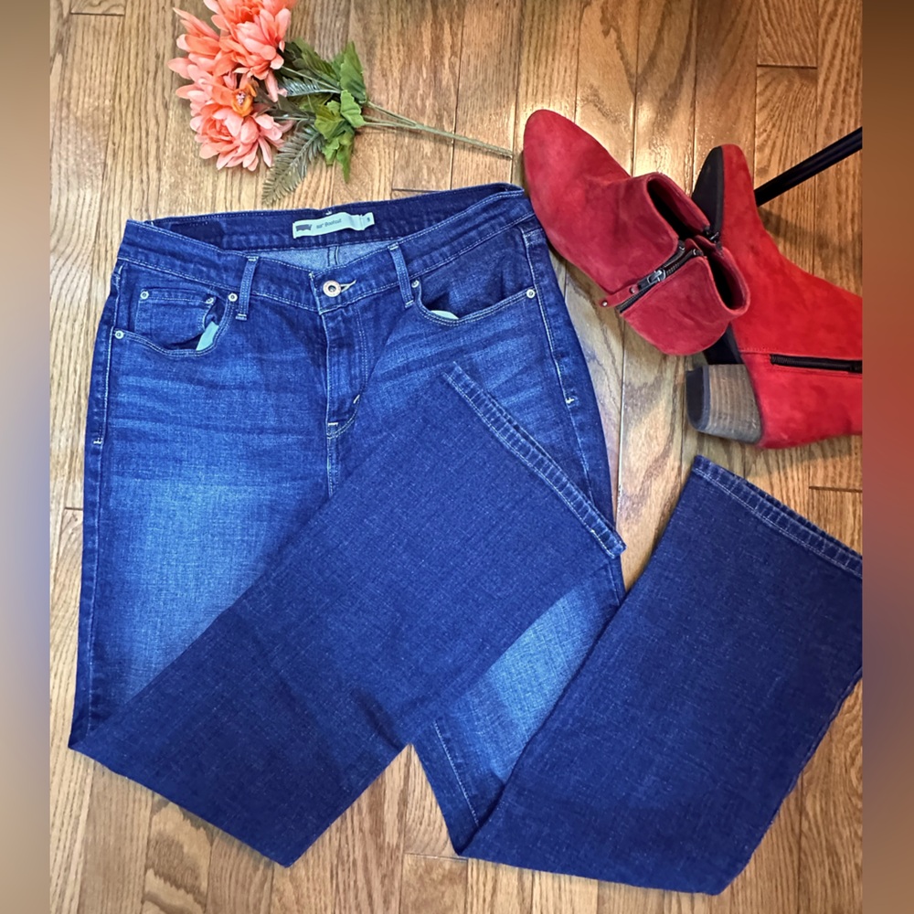 Levi’s 515 Bootcut Blue Jeans Size 8 Short Light Fade Distressing